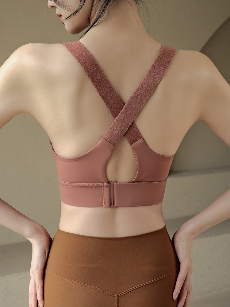 Front zipper high impact bra