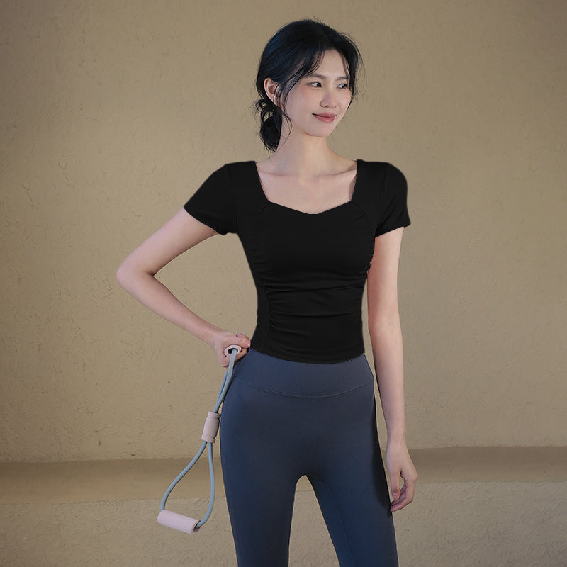 Slimming fitness t-shirt with chest pads