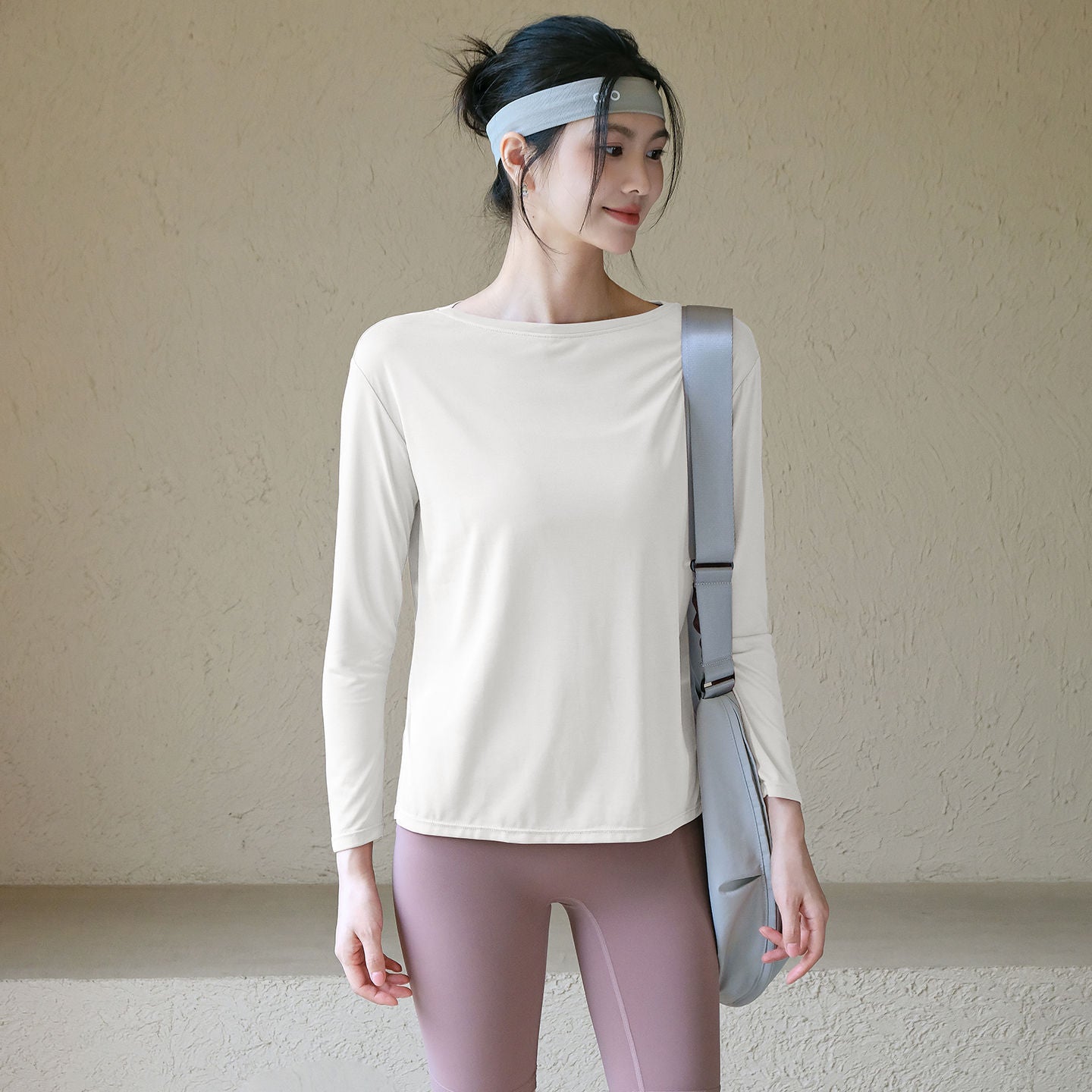 New loose, Comfortable and breathable sports T-shirt