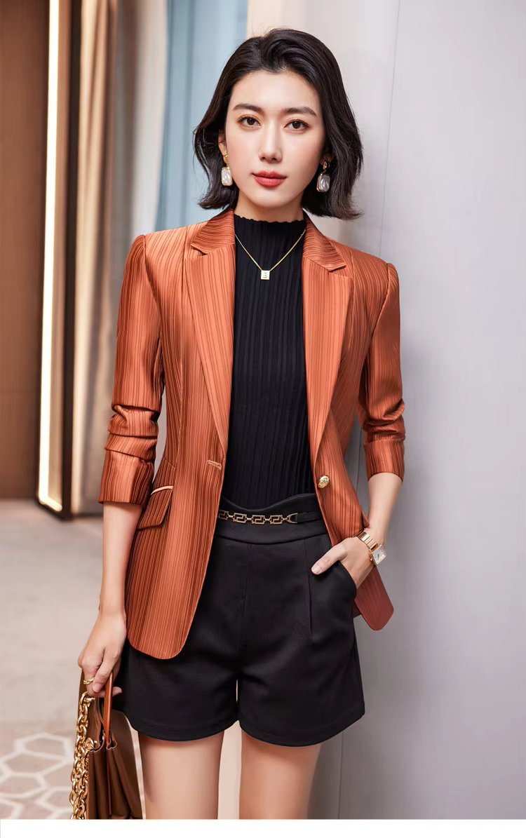 Luxury Bright Striped Long Sleeve Elegant Single Golden Button Formal Suits