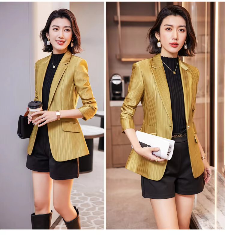 Luxury Bright Striped Long Sleeve Elegant Single Golden Button Formal Suits