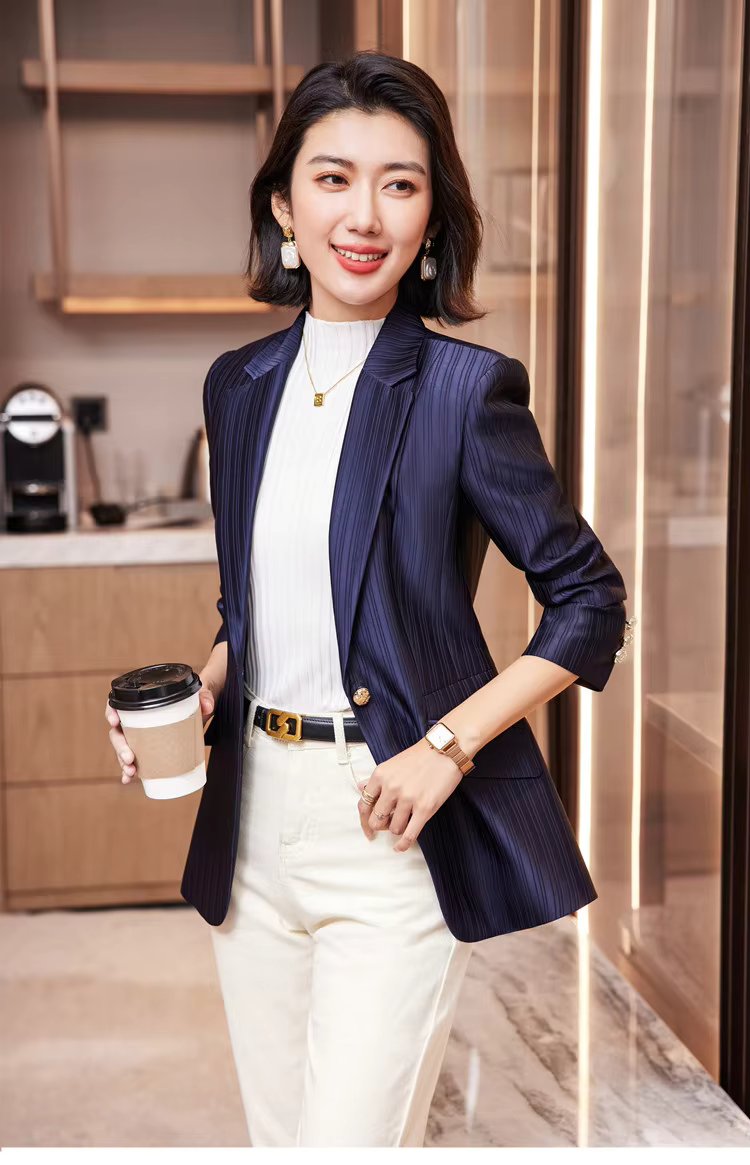 Luxury Bright Striped Long Sleeve Elegant Single Golden Button Formal Suits