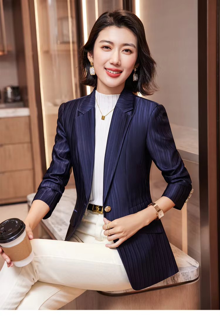 Luxury Bright Striped Long Sleeve Elegant Single Golden Button Formal Suits