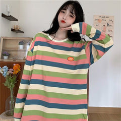 Students loose stripes sweatshirt