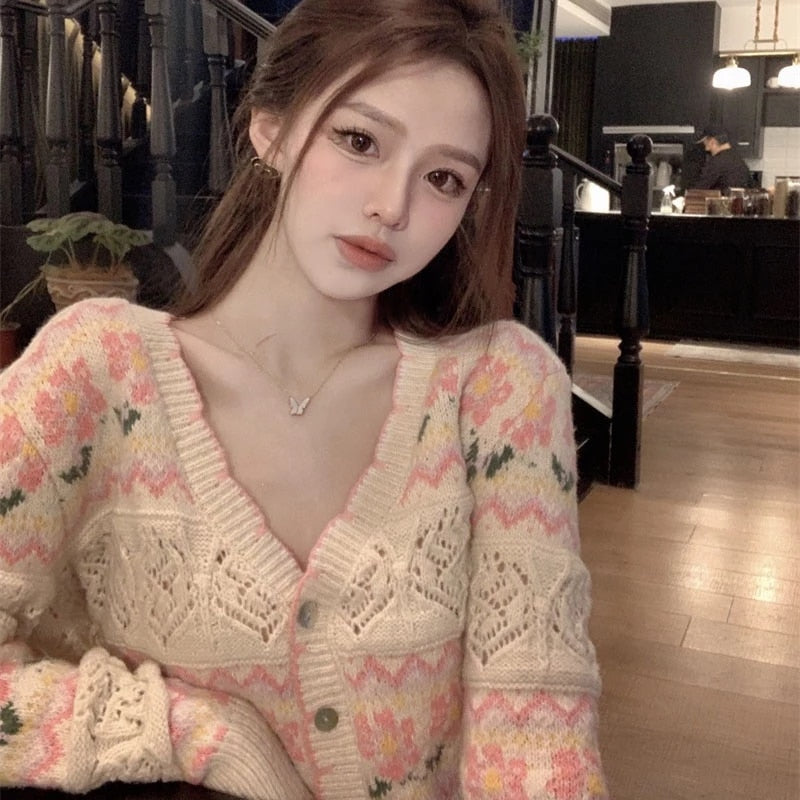 V-Neck Long Sleeve Single Breasted Knitted Sweater